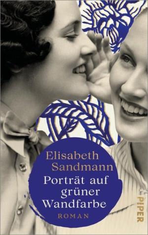 Sandmann Elisabeth - Porträt auf grüner Wandfarbe